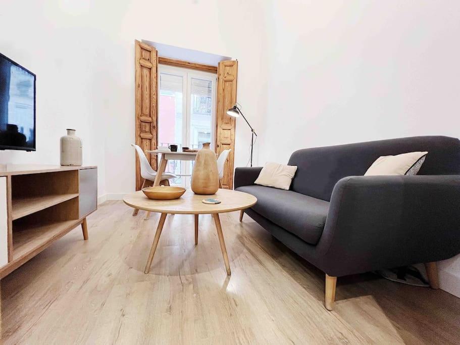 Apartamento Privado De Diseno En Pleno Centro - Atocha Leilighet Madrid Eksteriør bilde