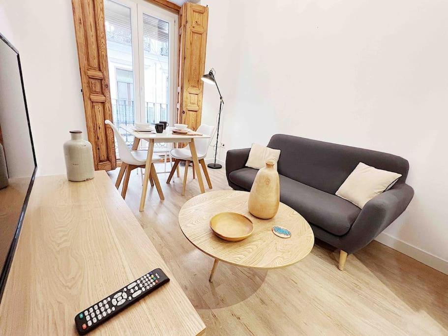 Apartamento Privado De Diseno En Pleno Centro - Atocha Leilighet Madrid Eksteriør bilde
